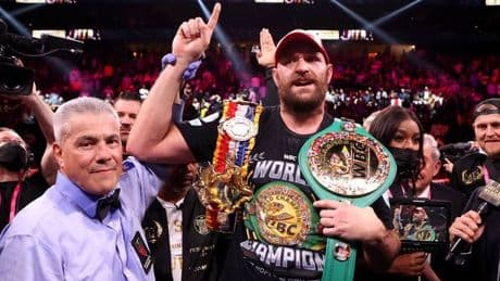 Tyson Fury offered huge title fight days after announcing boxing return