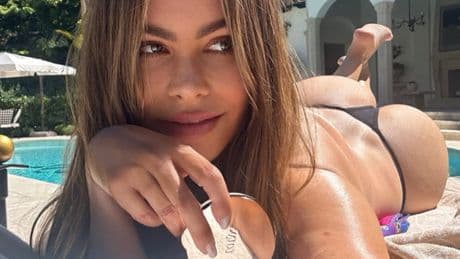 Sofia Vergara begs for summer with cheeky bikini snap