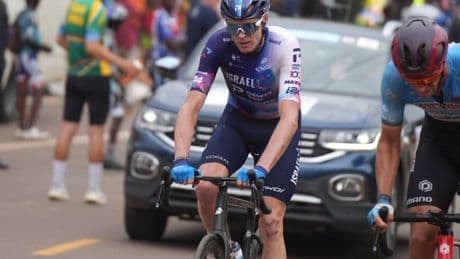 Chris Froome se rompe cinco costillas y una vértebra mientras entrenaba en Francia
