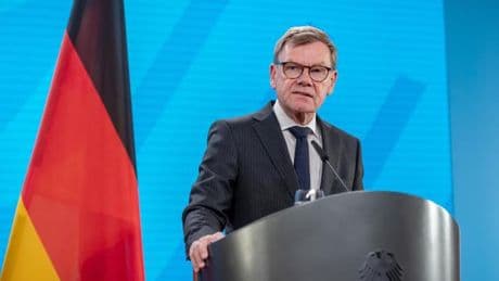 Deutsch-chinesische Beziehungen: Wadephul fordert Aufklärung nach Lasereinsatz gegen deutsches Flugzeug