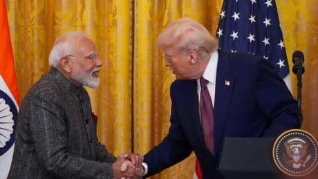 Trump amenaza con subir “sustancialmente” los aranceles a India por comprar petróleo ruso