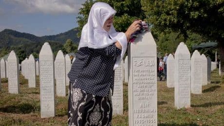 Commémoration du massacre de Srebrenica : trente ans après, l’amertume des familles endeuillées