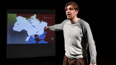 « Maintenant je n’écris plus qu’en français » : le cri du cœur d’un comédien ukrainien qui a fui Moscou
