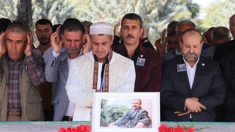 Sırrı Süreyya Önder için Diyarbakır’da gıyabi cenaze namazı kılındı