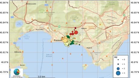 Terremoto a Napoli, forte scossa alle 17,22 ai Campi Flegrei: avvertita dal centro città a Pozzuoli, in 24 ore 120 eventi sismici
