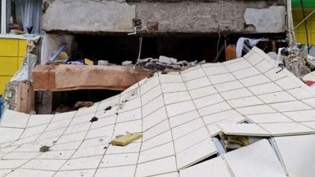 Moment massive earthquake hits Russia caught on camera as buildings shake and residents rush to safety