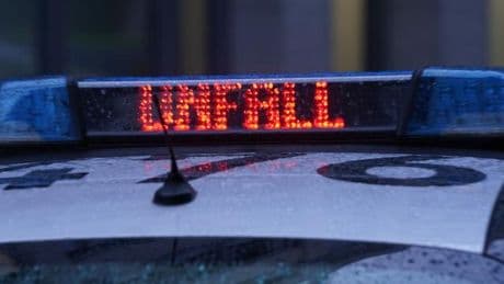 Unfälle: 86-Jähriger gerät mit Auto in Gartencenter