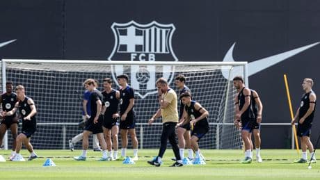 Flick, el Barça y la estrategia del fuera de juego: una táctica que bien vale una Liga
