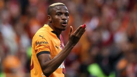 Ex-Man Utd star tells £64m target to complete Saudi transfer