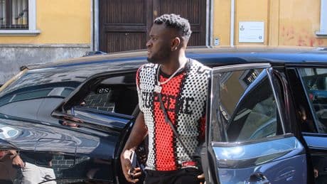 Boniface, il Milan chiede nuovi test medici: i due interventi al crociato e i problemi muscolari