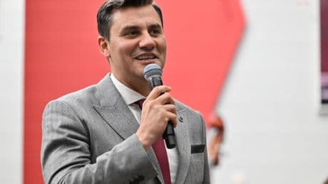 Manisa Büyükşehir Belediye Başkanı Ferdi Zeyrek hayatını kaybetti