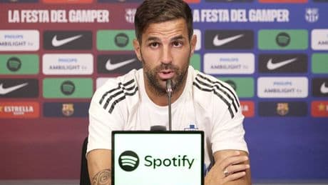 Cesc regresa a Barcelona con el Como y presenta su primera obra como técnico