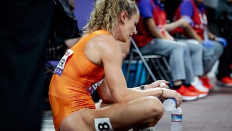 Balende Lieke Klaver bruist van bijzondere plannen na mislukte 400 meter: twee estafettefinales op één dag lopen