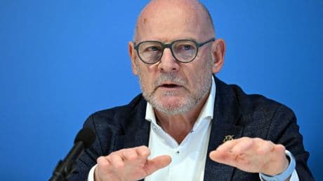 Verkehr: Verkehrsminister will autonomes Fahren vor allem für Busse