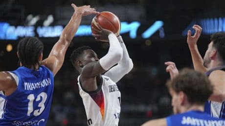 Alemania y Turquía barren a sus rivales para citarse en la final del domingo en Riga