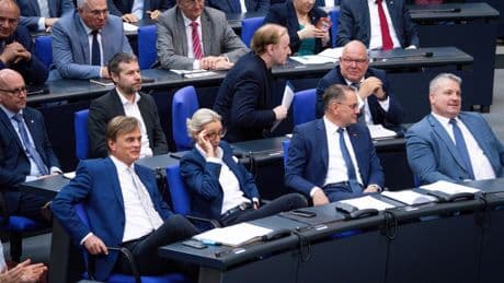 Umgang mit Rechtsaußen: Gebt der AfD gleiche Rechte