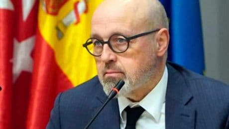 El abogado de las cloacas de Leire Díez visitó a Santos Cerdán nada más entrar en la cárcel de Soto del Real