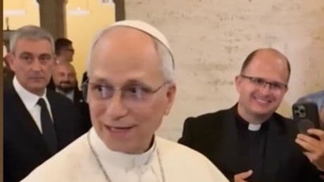 Video aufgetaucht - Papst Leo XIV. büxt gleich in der ersten Nacht aus