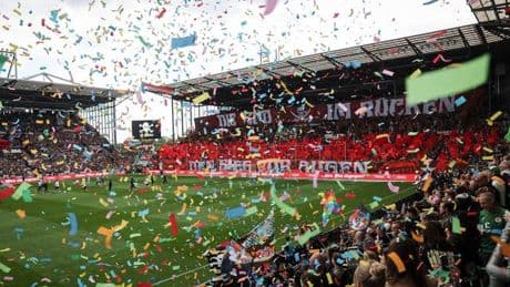 Fußball-Bundesliga: St. Pauli feiert Klassenerhalt bei Bochumer Abschied