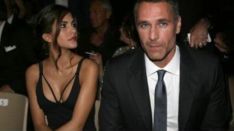 Raoul Bova e Rocio Munoz, guerra sull'affidamento delle figlie. Lei vuole la custodia ma i legali replicano: «Da sempre passano più tempo col papà»