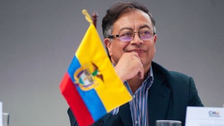Unidad para derrotar a Petro
