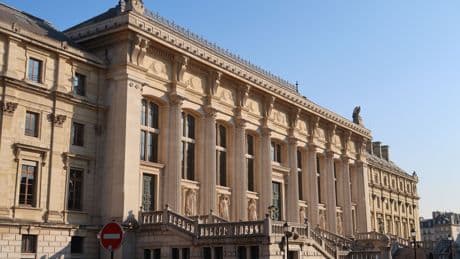 Justice : à Paris, trois « revenantes de Daesh » devant les magistrats