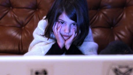 Les écrans seront formellement interdits dans les lieux d’accueil de jeunes enfants dès jeudi