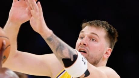 Los Lakers justifican su fracaso con Doncic: “Como intentar construir un avión en el cielo”