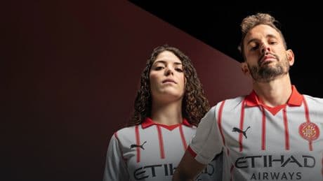 El Girona presenta su nueva equipación