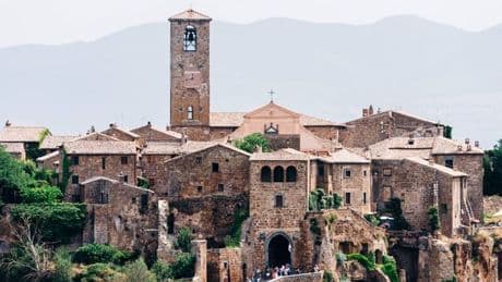 'Dying city' in the hills of Italy crumbling as tourists flock to historic town