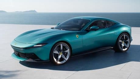 Svelata la nuova Ferrari, si chiama Amalfi e ha due anime. Da pista e da viaggio