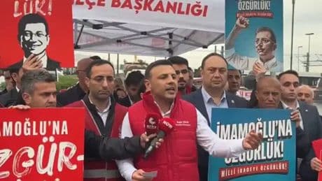 Cumhuriyet gündeme getirmişti: Özgür Çelik'ten ‘görüşme engeli’ açıklaması!