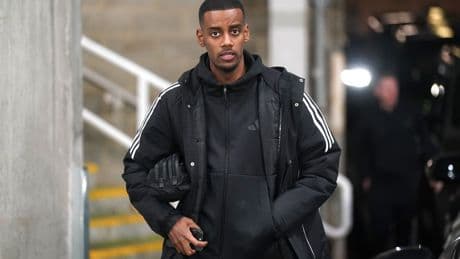 Tuesday’s briefing: Alexander Isak back in Toon as Liverpool parade new signings