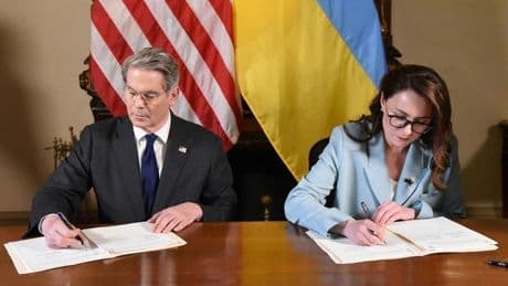 Trump dice que sacará un botín con la minería de Kiev