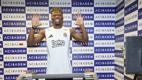 El Bilal Toure sağlık kontrolünden geçti