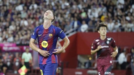 Dani Olmo sigue con molestias al margen del grupo en la previa del Gamper