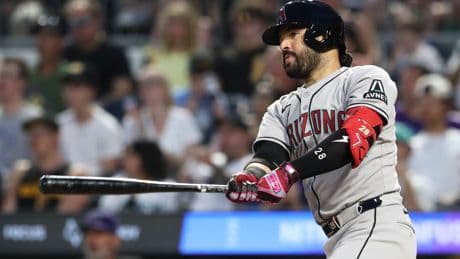 Diamondbacks get major Eugenio Suarez injury update as MLB trade deadline looms