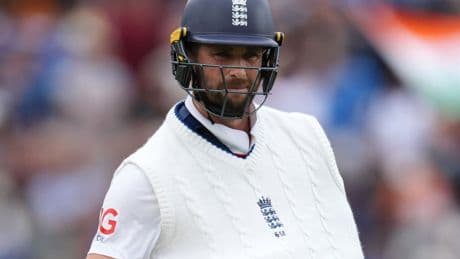 Chris Woakes could reject surgery on shoulder in bid to be fit for Ashes