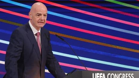 Infantino, contundente con lo sucedido en la Copa Sudamericana: "Esperamos sanciones ejemplares"