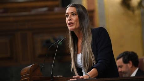 Nogueras: «Si un banco merece una consulta, un país merece un referéndum»