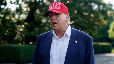 « La grande et belle loi » de Donald Trump sur le budget adoptée de justesse par le Sénat