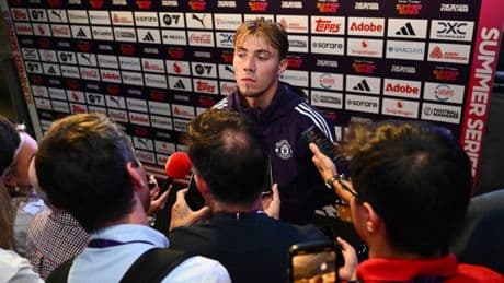 Rasmus Hojlund sends clear message to Man Utd transfer target Benjamin Sesko