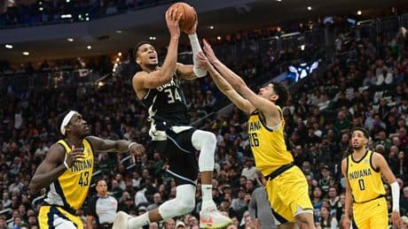 Taraftarın "Come to Fenerbahçe" isteğine NBA'in süper yıldızı Giannis Antetokounmpo'dan yanıt geldi: 'Fener mi Efes mi?'