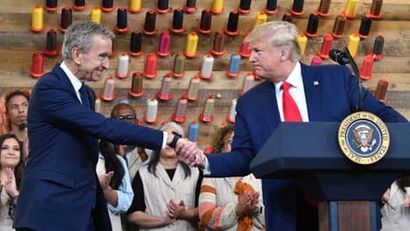 "Une démonstration d'intelligence de l'Europe": Bernard Arnault est un des rares grands patrons à défendre l'accord de l'UE avec Trump