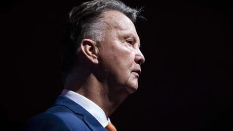 Van Gaal anuncia que se ha curado del cáncer