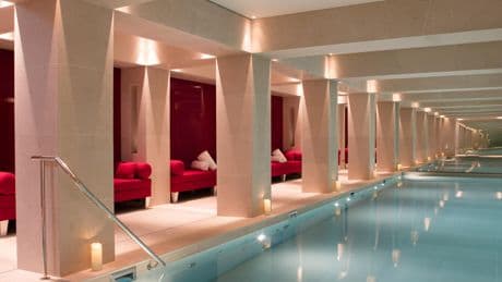 Cadeau en retard pour la Fête des mères ? 3 spas d’hôtel pour se faire pardonner avec style