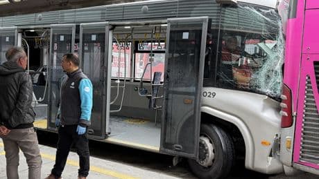 Beylikdüzü'ndeki kazada yeni gelişme: Metrobüs sürücüsü tutuklandı