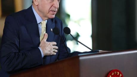"Tarihin akışına yön vermek istiyorsak..."