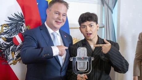 ESC in Österreich: "Wenn mir das zu teuer ist,  dann nehm ich nicht teil oder  schicke ein Lied hin,  von dem ich weiß, dass es  nicht gewinnen wird"