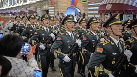 Parade in Moskau am 9. Mai: Putin feiert mit Xi als Stargast